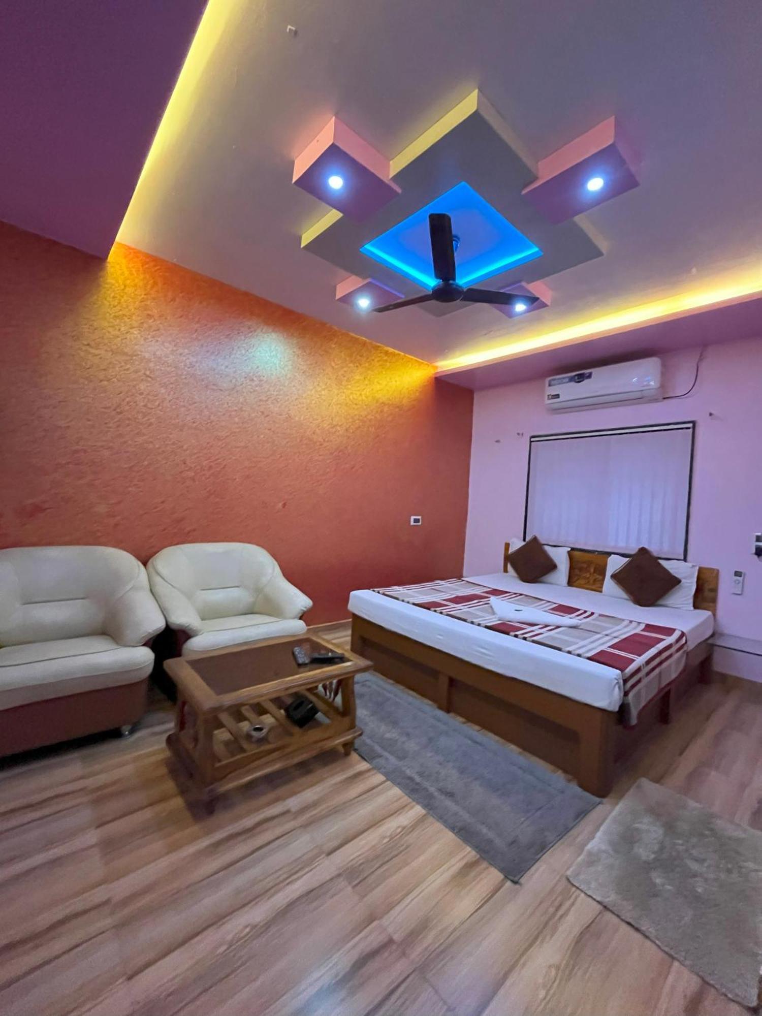 Anand Valley Hotel Panhāla Kültér fotó